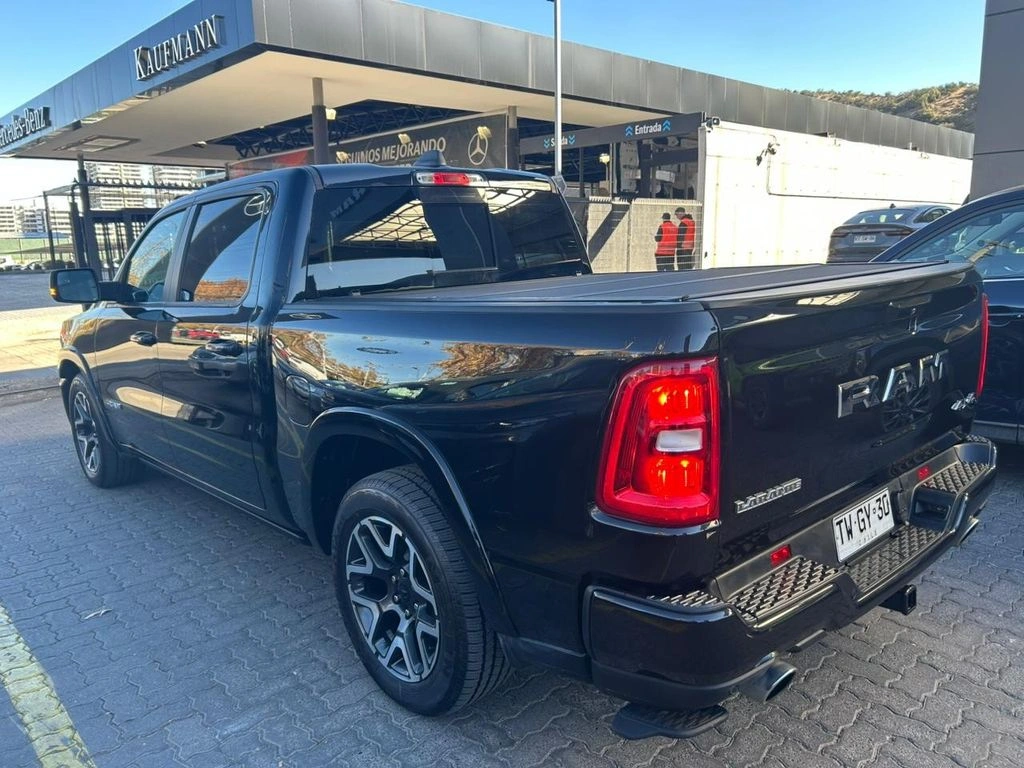 RAM 1500 2025 - Foto 5