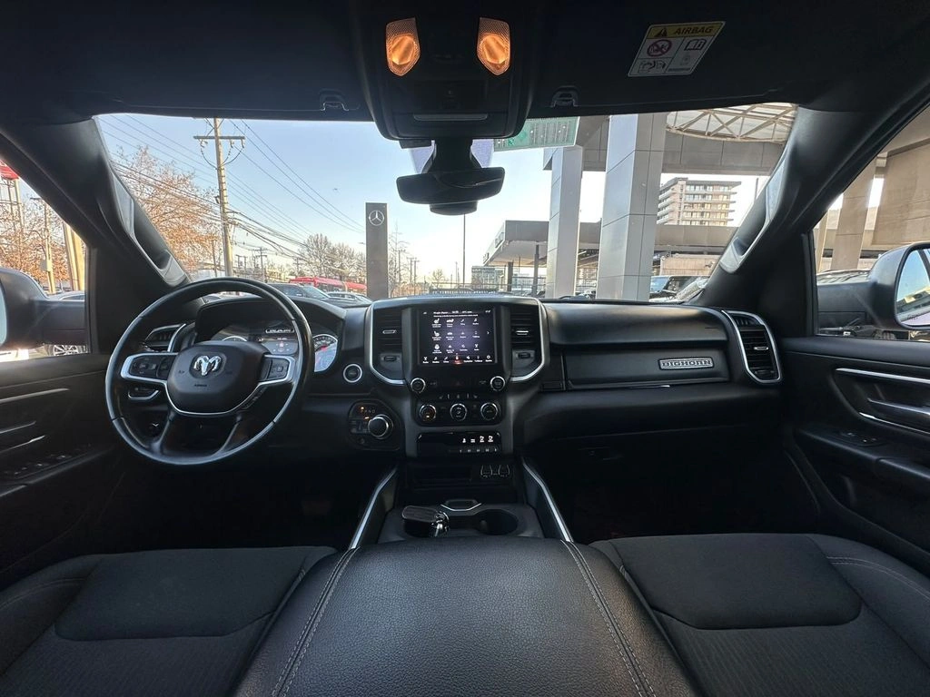 RAM 1500 2022 - Foto 9