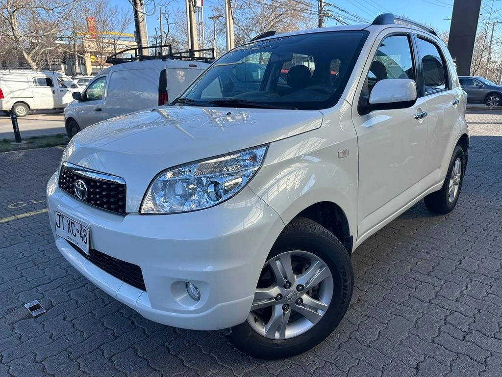 TOYOTA RUSH
