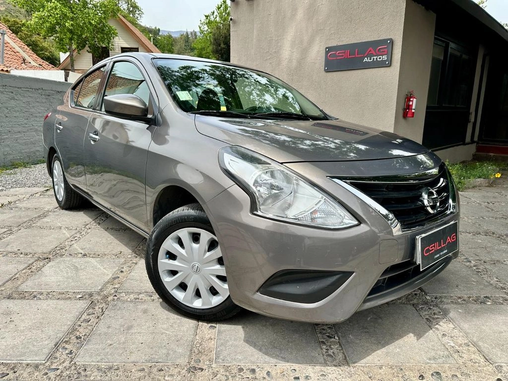 NISSAN VERSA