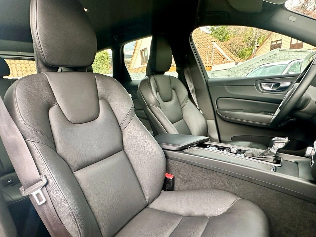 VOLVO XC60 2019 - Foto 25