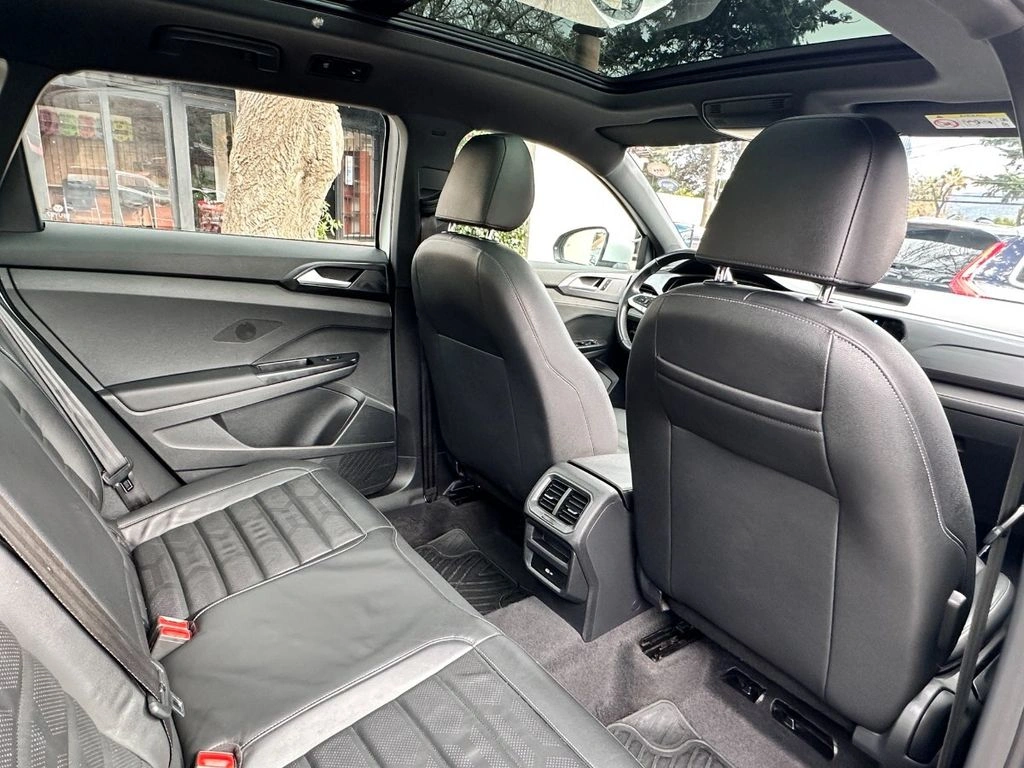 VOLKSWAGEN TAOS 2022 - Foto 27
