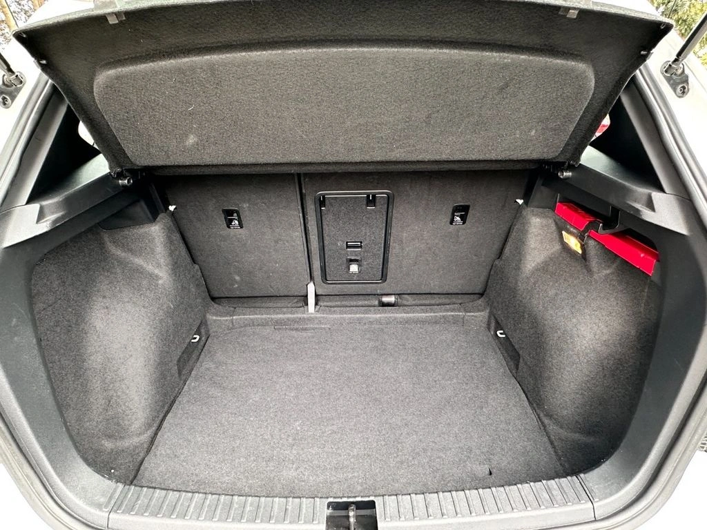 VOLKSWAGEN TAOS 2022 - Foto 29