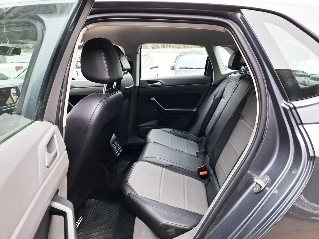 VOLKSWAGEN POLO 2022 - Foto 26