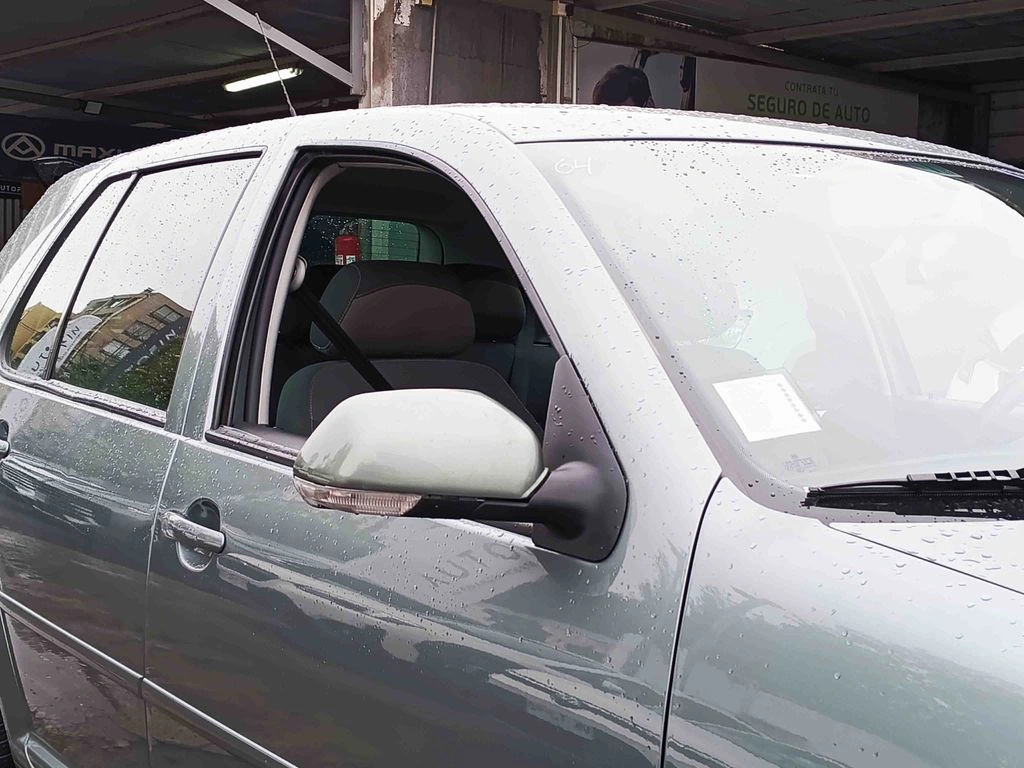 VOLKSWAGEN GOLF 2010 - Foto 4