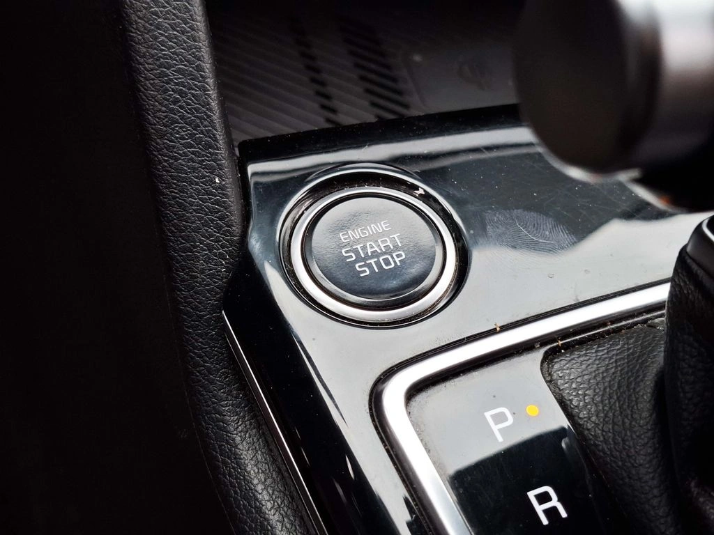 KIA Sportage — foto 25 de 31