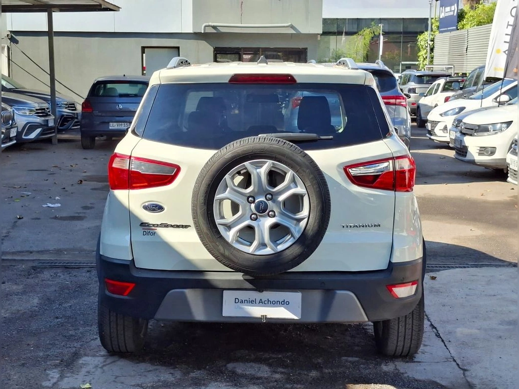 Ford Ecosport — foto 8 de 30
