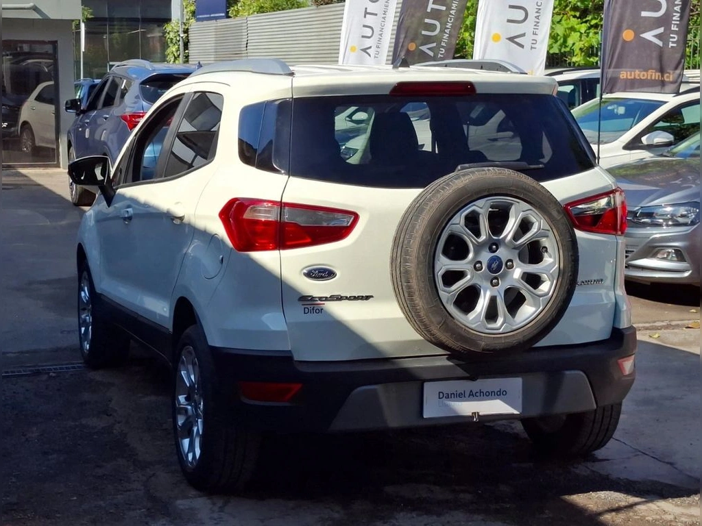 Ford Ecosport — foto 10 de 30