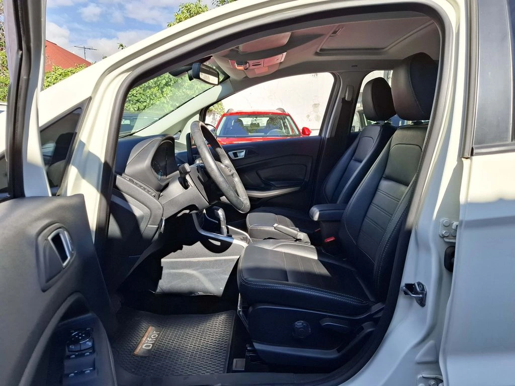 Ford Ecosport — foto 14 de 30