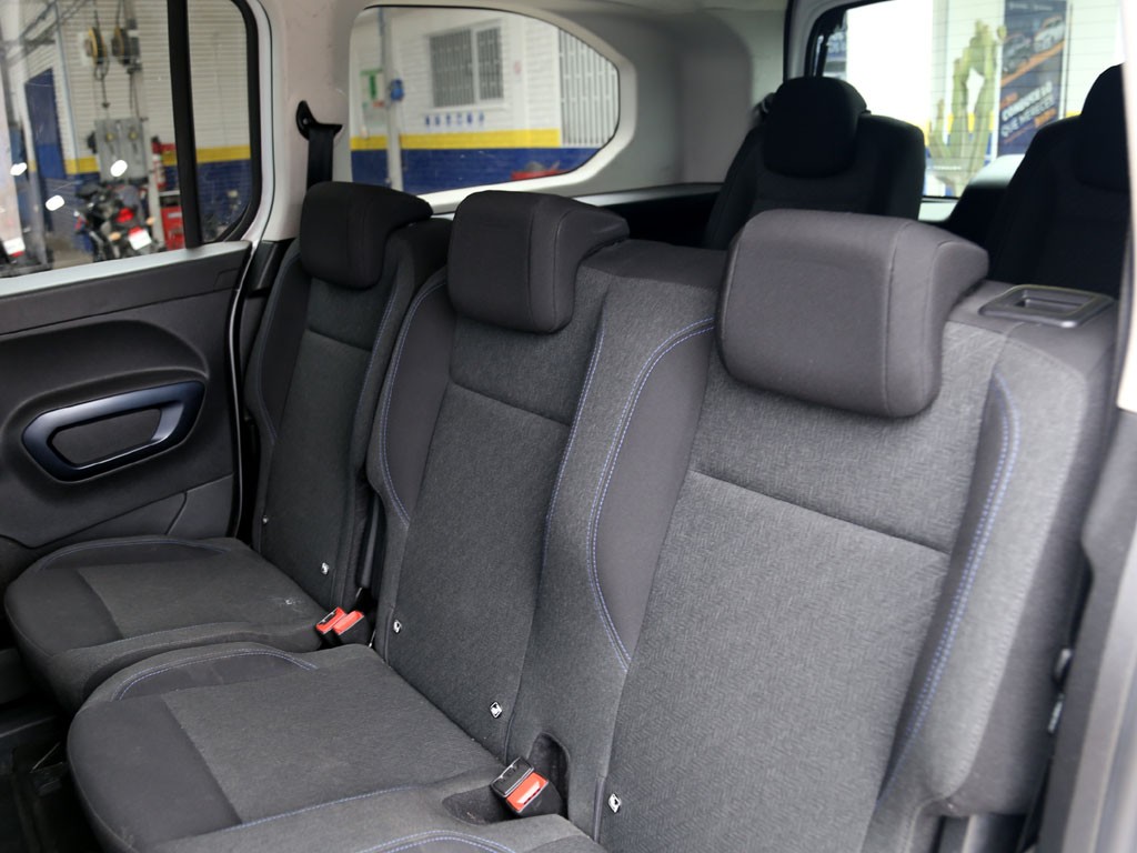 PEUGEOT RIFTER 2024 - Foto 21