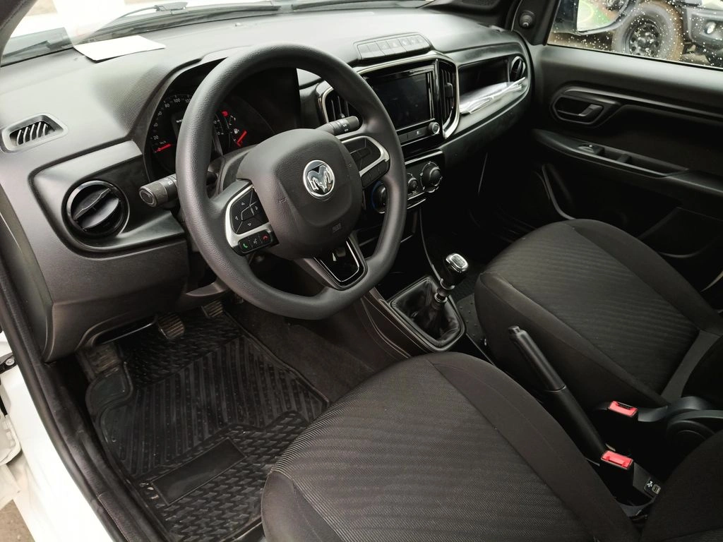 RAM 700 1.3 SLT DC MT 2024