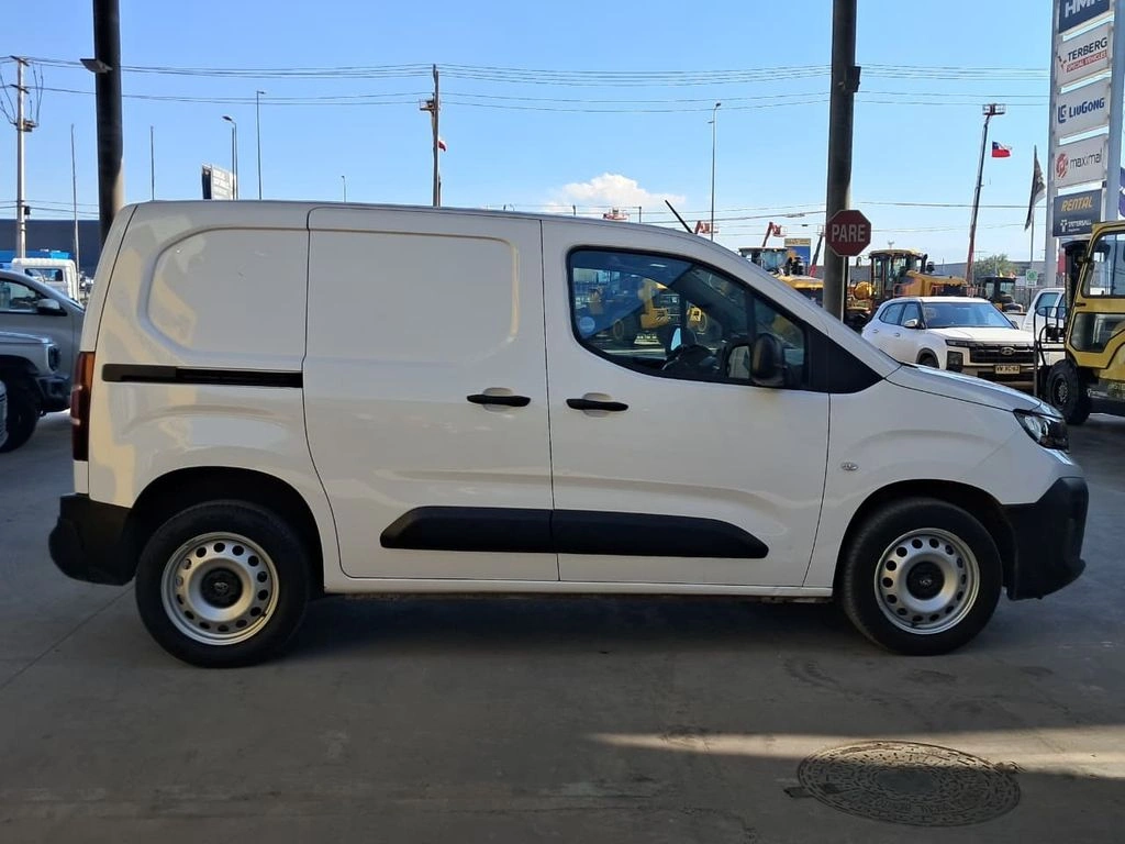 PEUGEOT PARTNER 2025 - Foto 5