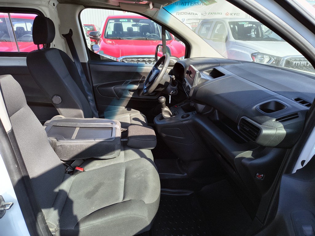 OPEL COMBO 2022 - Foto 19
