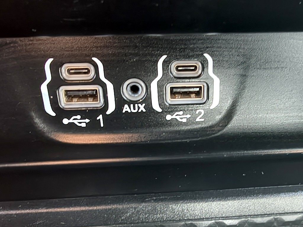 RAM 1500 2024 - Foto 17