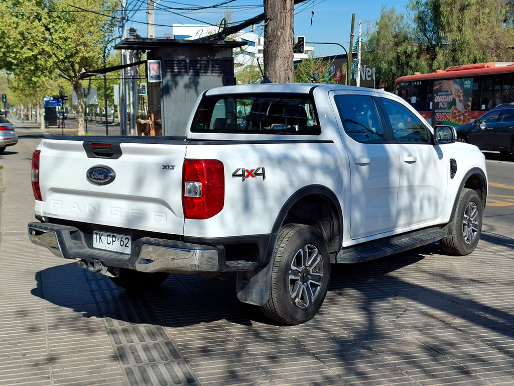 FORD RANGER 2.0 XLT 4X4 AT 2024