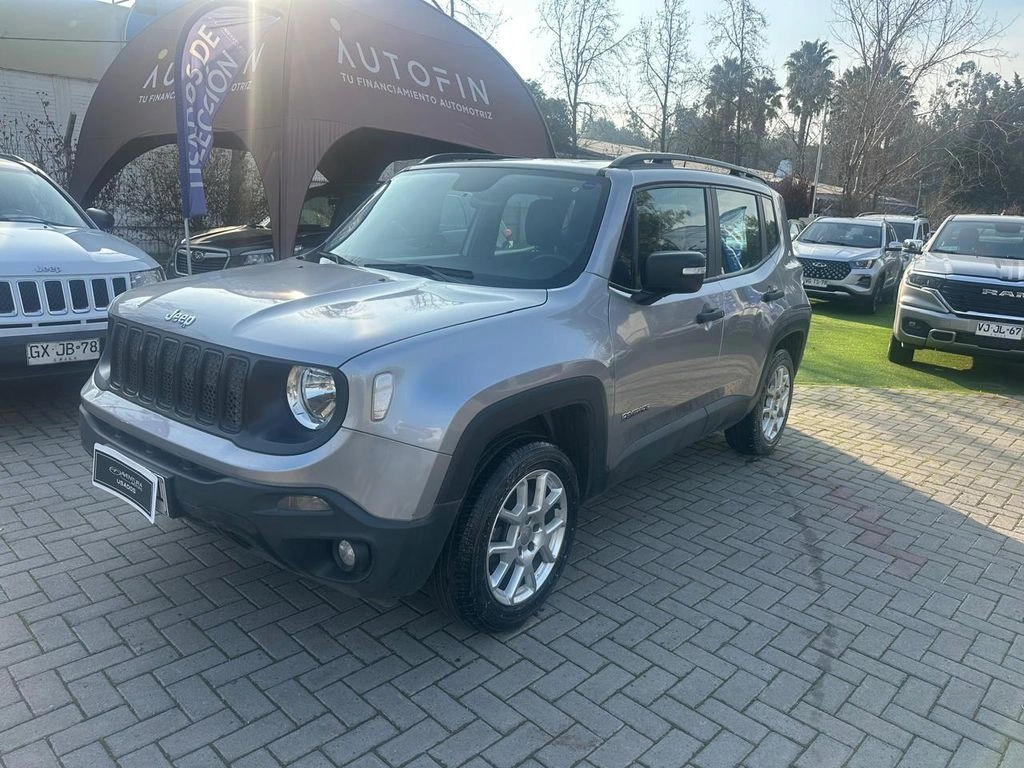Jeep Renegade — foto 3 de 27
