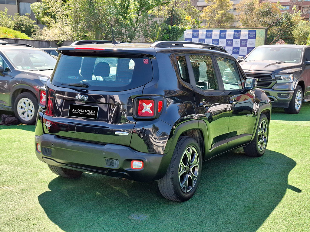 Jeep Renegade — foto 4 de 22