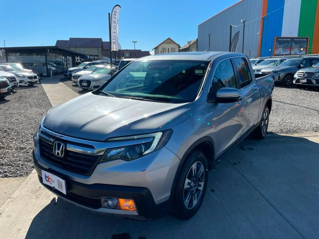 HONDA RIDGELINE 2019