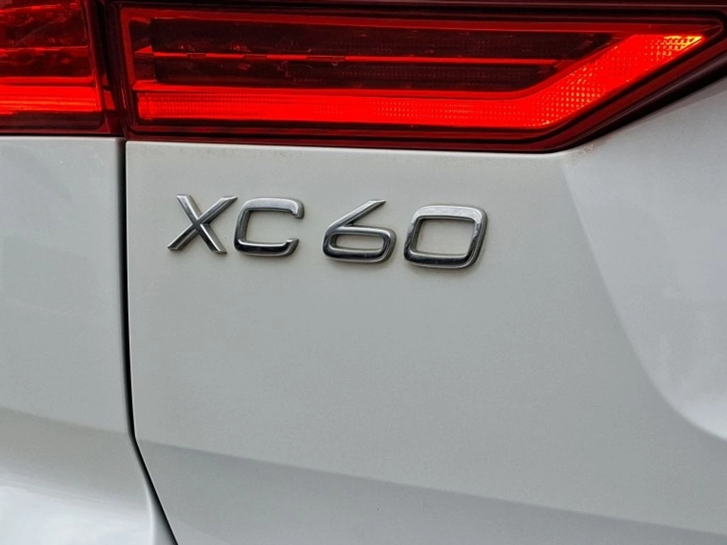VOLVO XC60 2021 - Foto 8