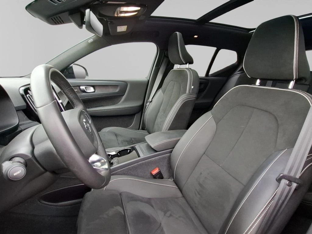 VOLVO XC40 2024 - Foto 10