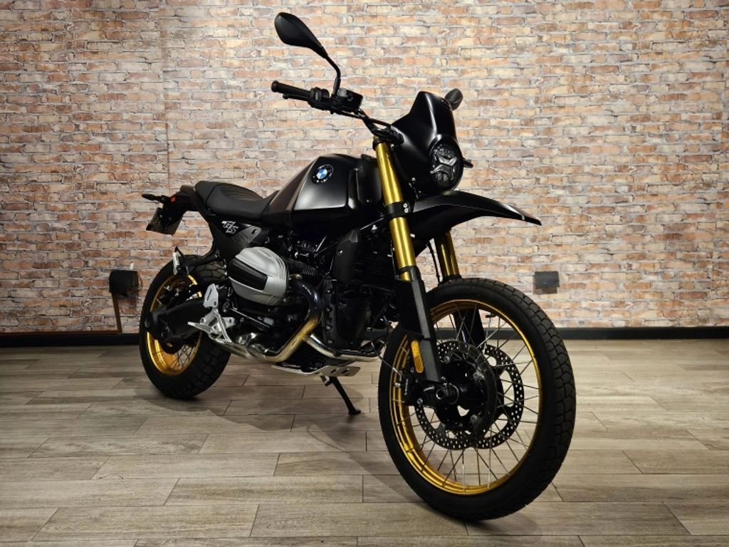 BMW R 12