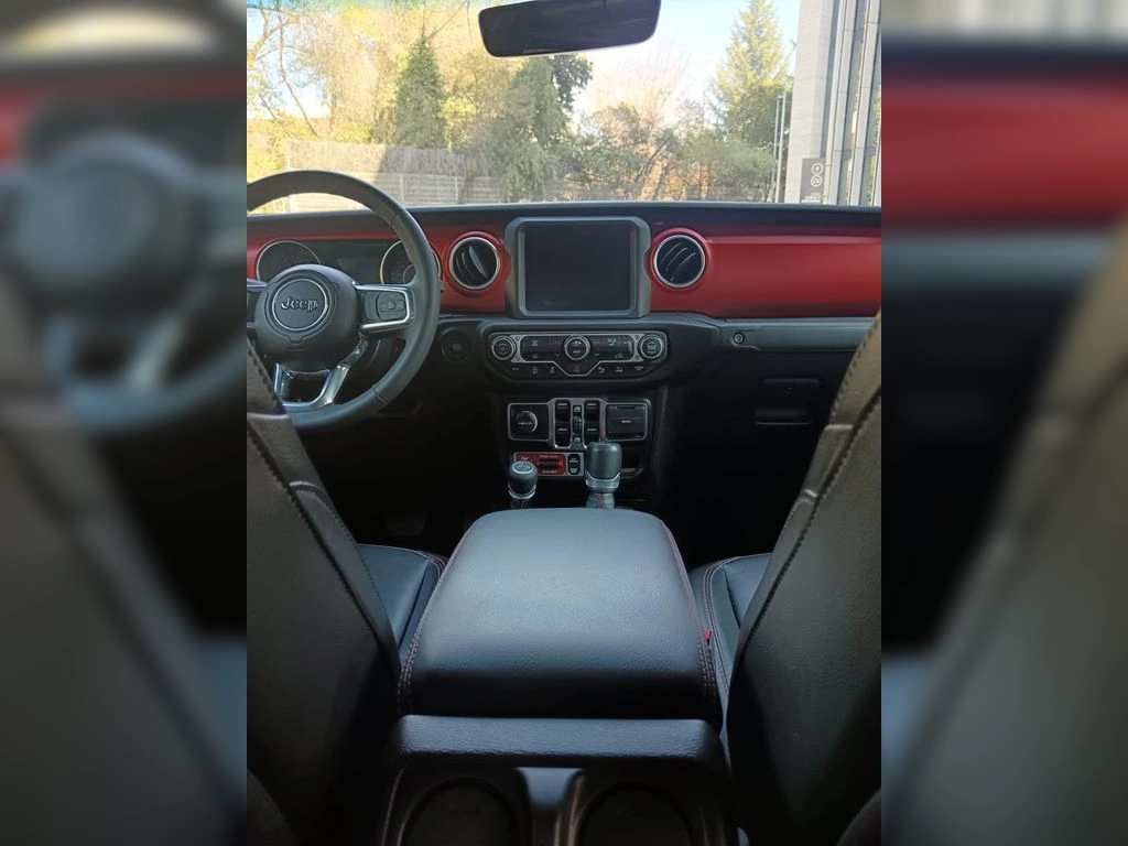 Jeep Gladiatorrubicon — foto 13 de 26