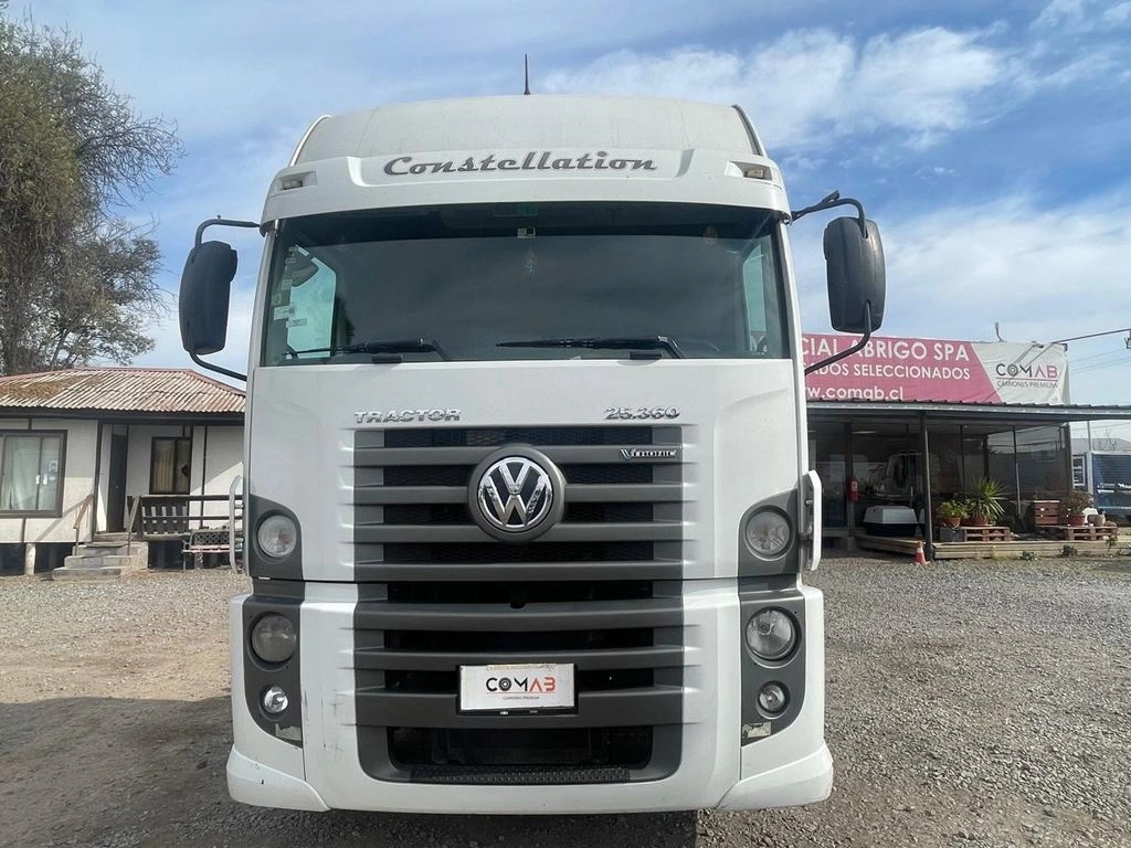 VOLKSWAGEN CONSTELLATION