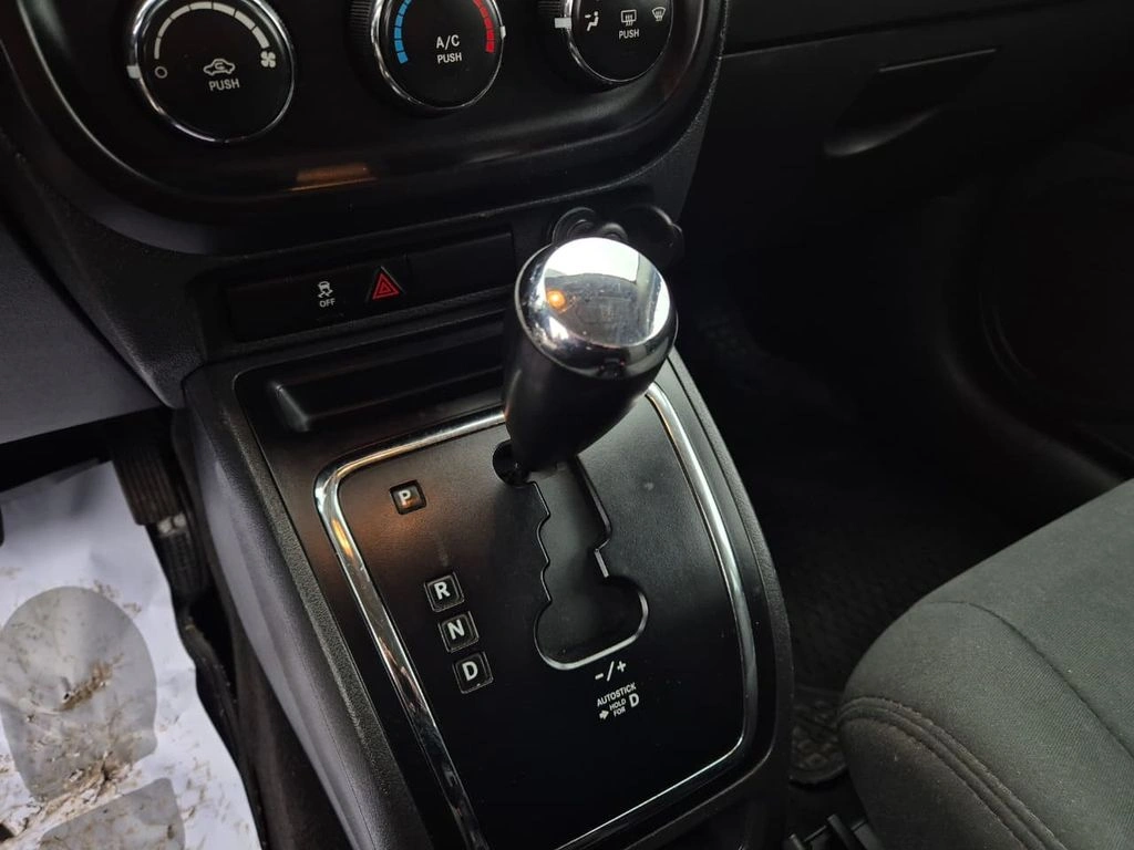 JEEP COMPASS 2013 - Foto 13