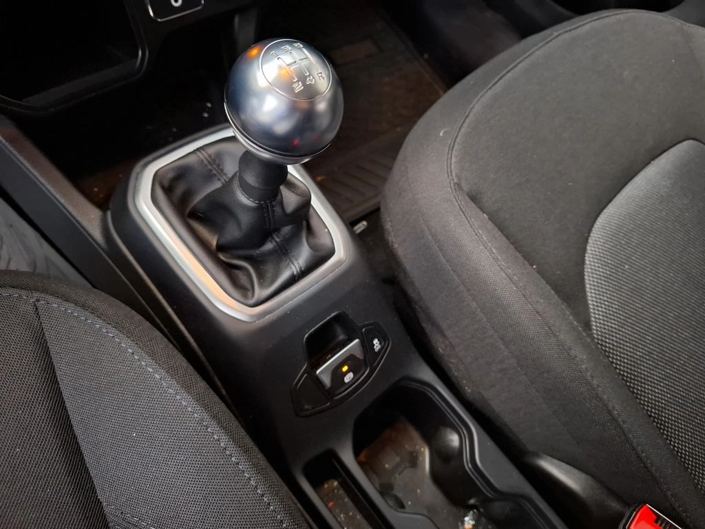 JEEP RENEGADE 2022 - Foto 17