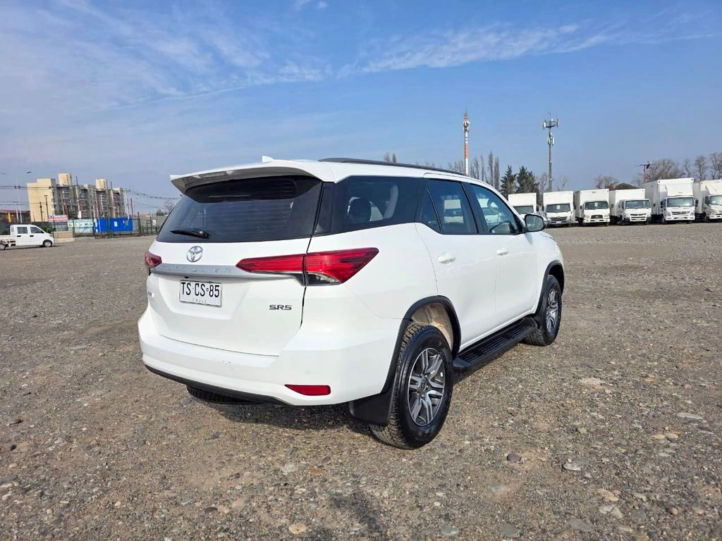 TOYOTA FORTUNER 2024 - Foto 3
