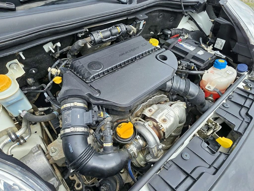 RAM V700 2023 - Foto 19