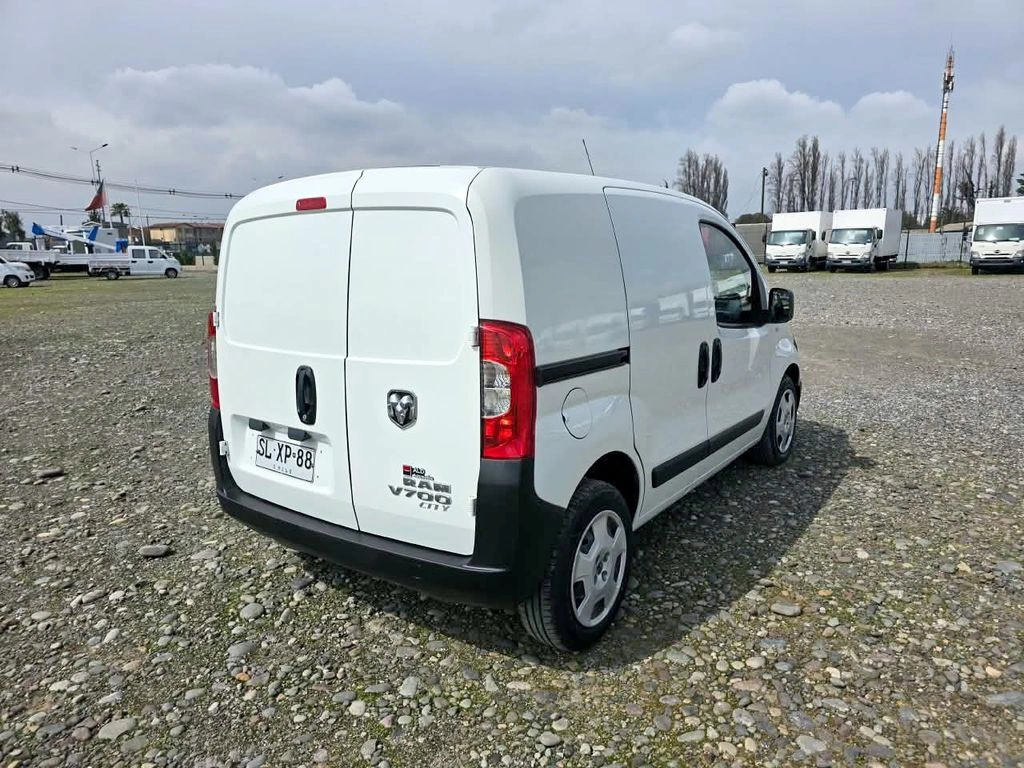 RAM V700 2023 - Foto 3