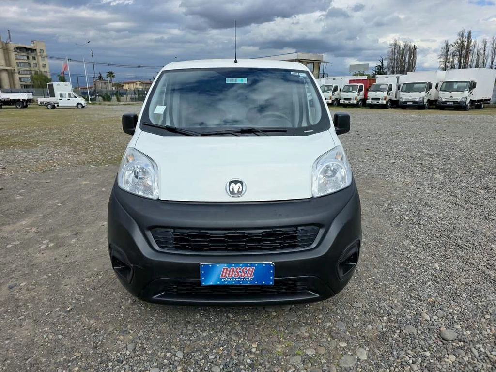 RAM 700 2023 - Foto 12