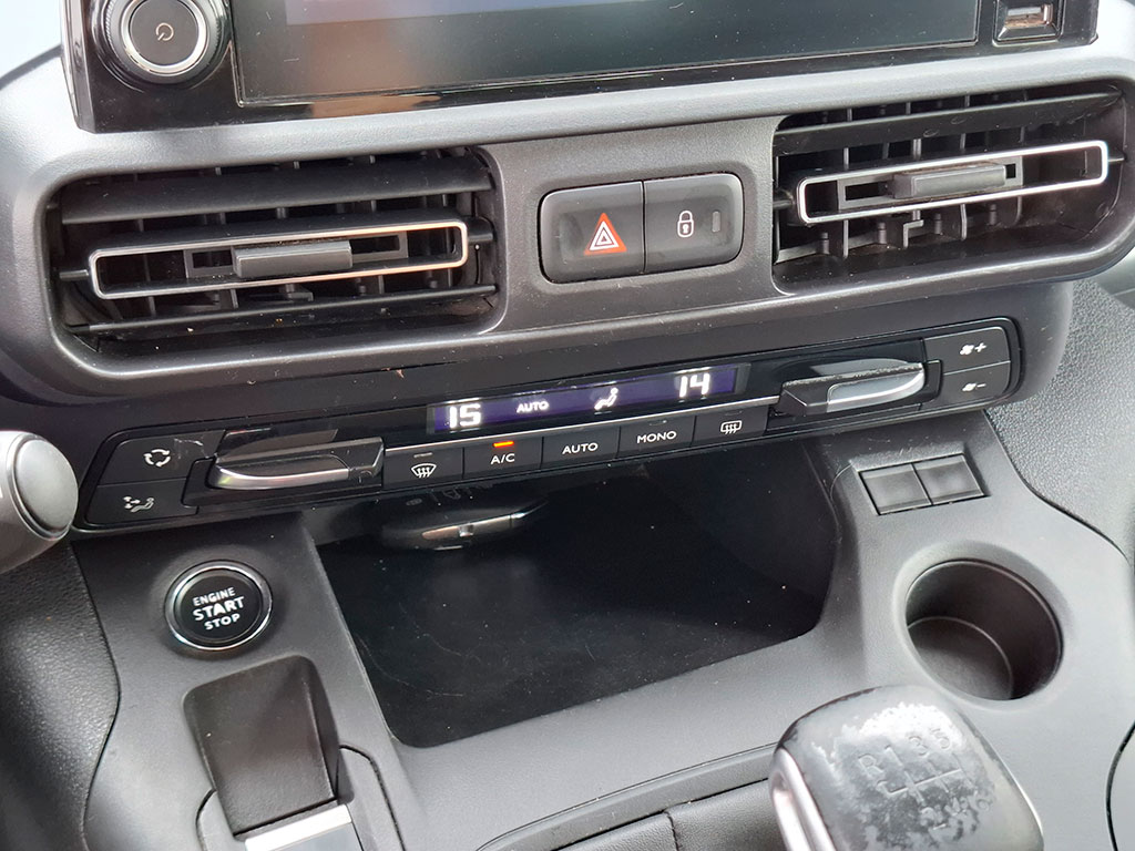 PEUGEOT RIFTER 2023 - Foto 16