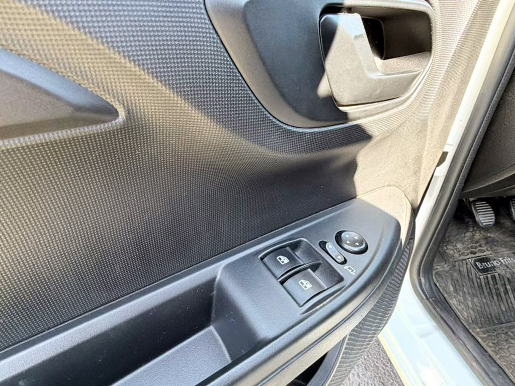 RAM V700 2024 - Foto 11