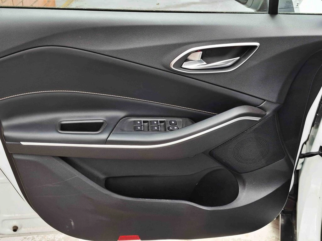JAC Js4 — foto 13 de 25