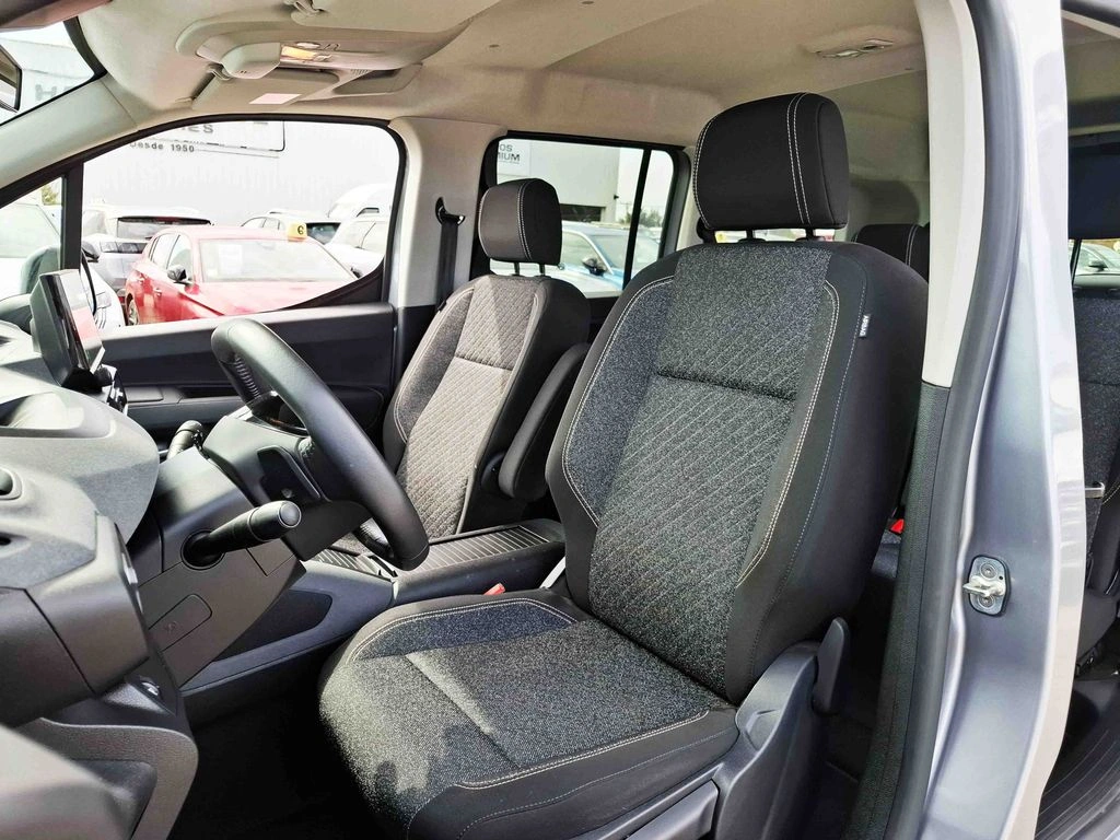 Peugeot Rifter — foto 13 de 24