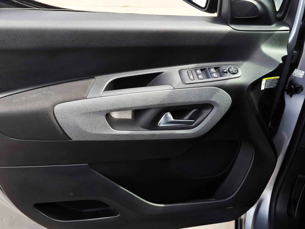 Peugeot Rifter — foto 11 de 24