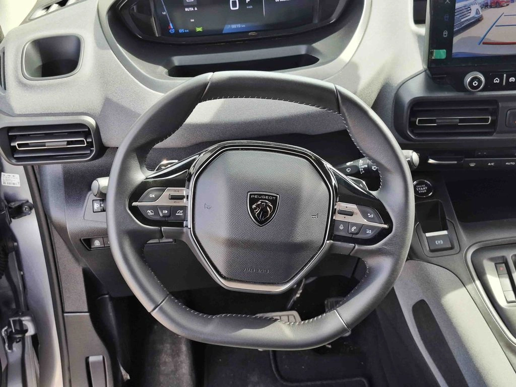 Peugeot Rifter — foto 15 de 24