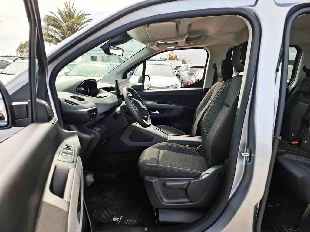Peugeot Rifter — foto 12 de 24