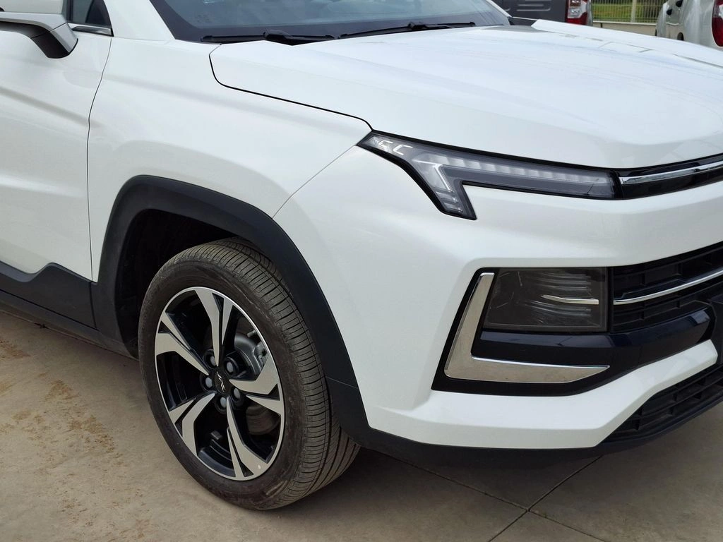 JAC Js4 — foto 5 de 32