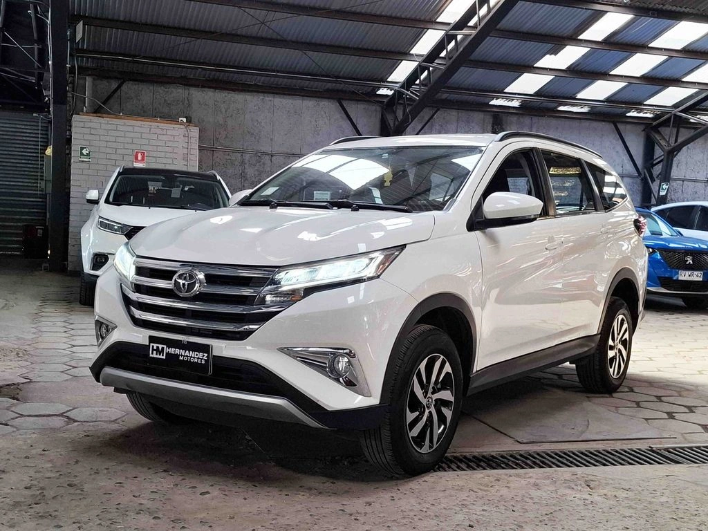 TOYOTA RUSH XLI