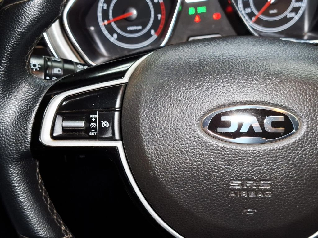 JAC S2 — foto 17 de 26