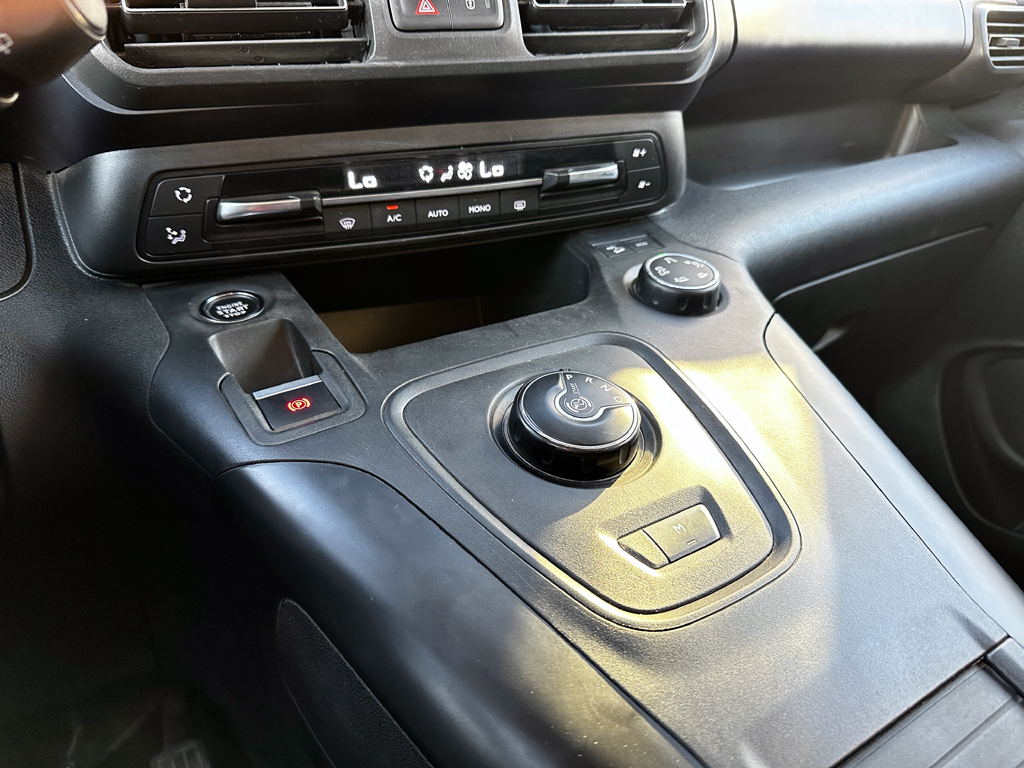 Peugeot Rifter — foto 15 de 16
