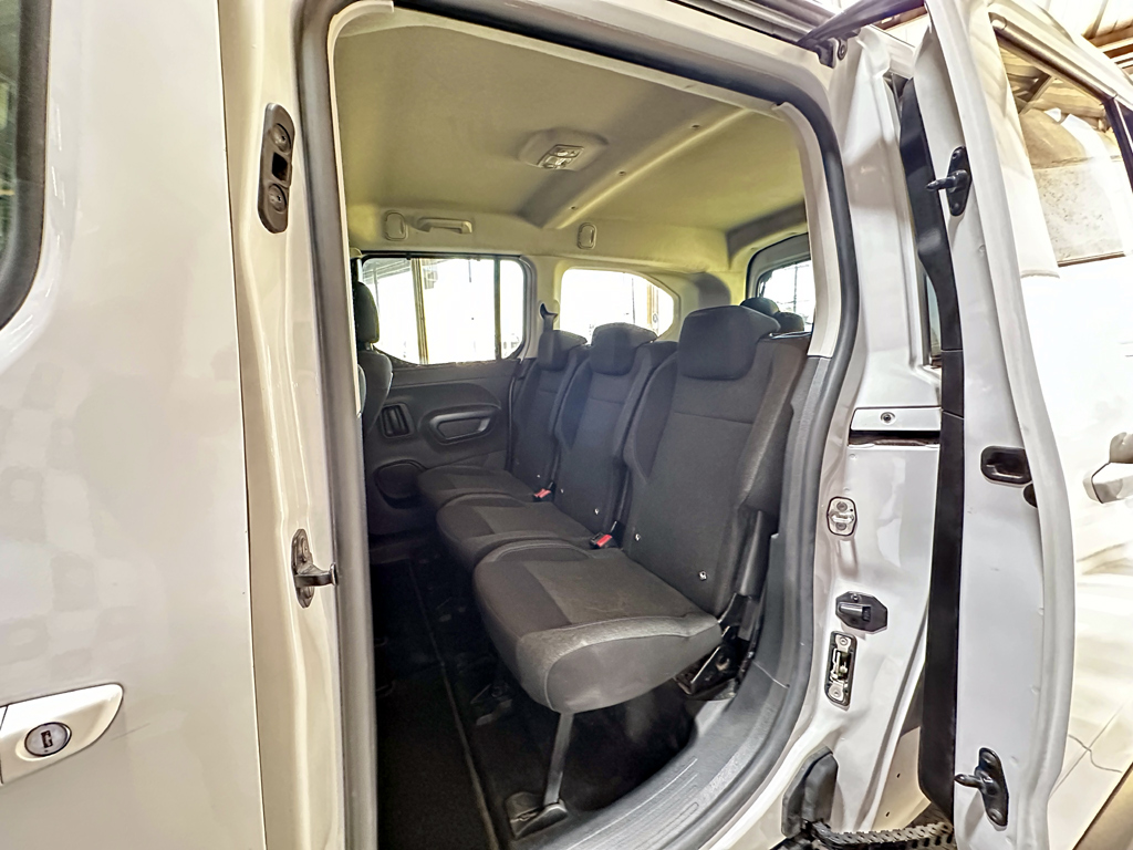 Peugeot Rifter — foto 16 de 16
