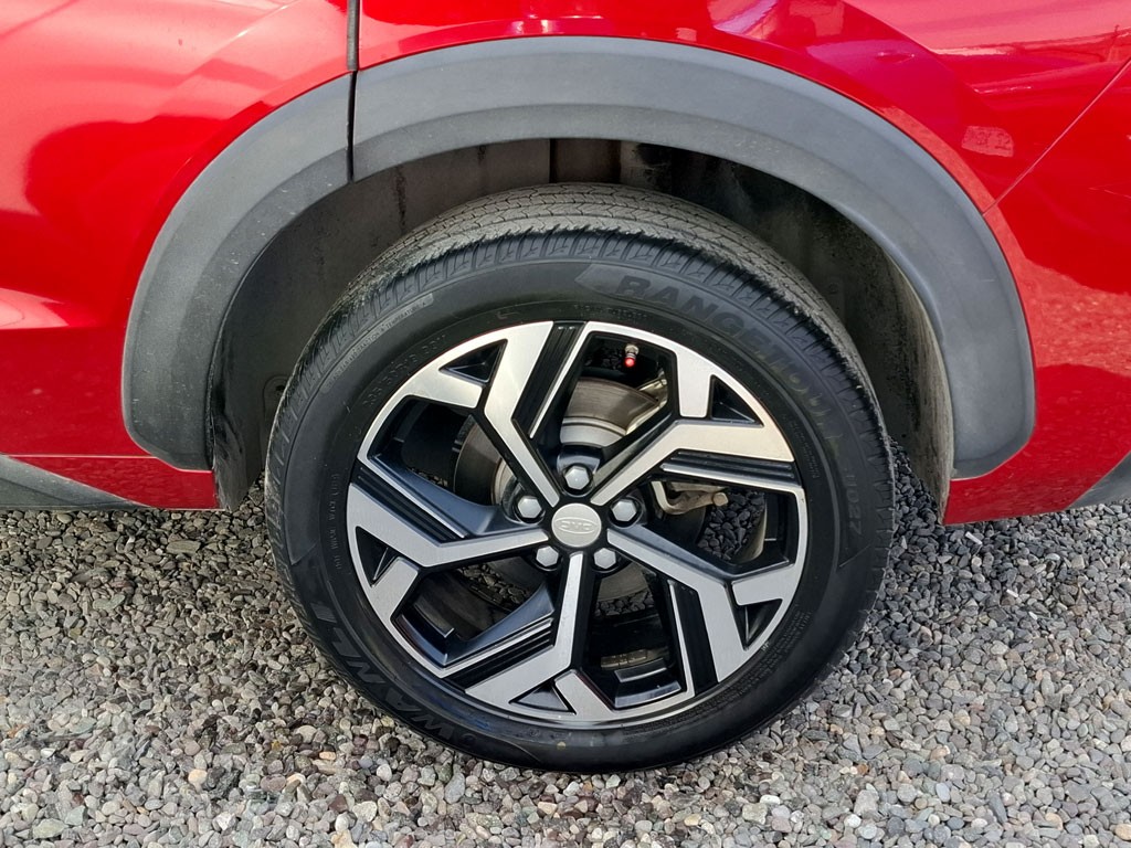 JAC Js8 — foto 9 de 19