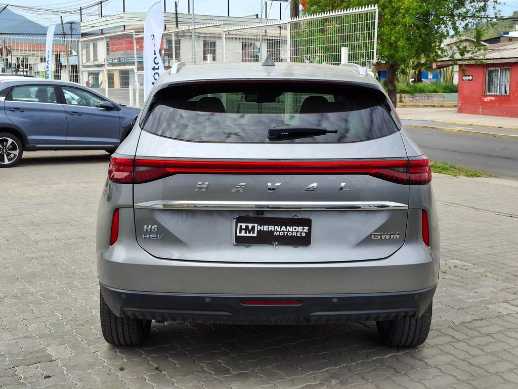 Haval H6 — foto 8 de 29