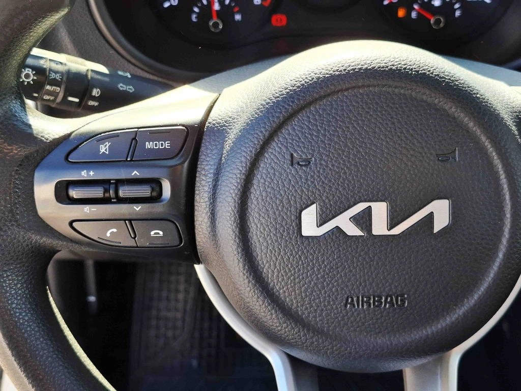 KIA Morning — foto 18 de 27