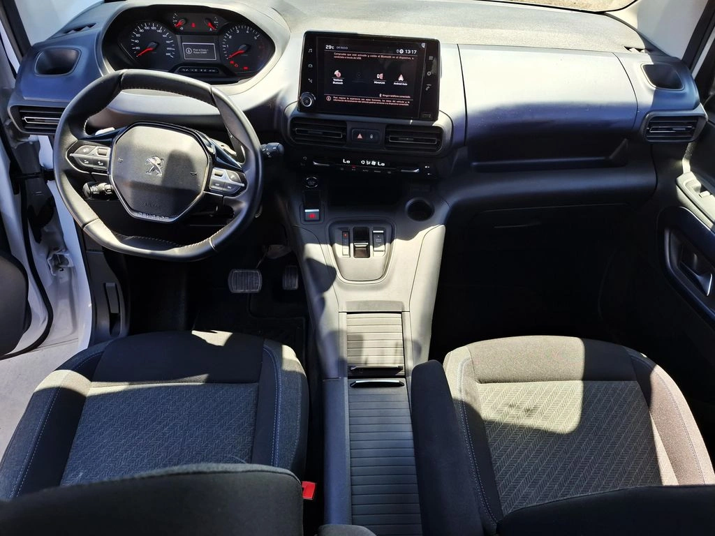Peugeot Rifter — foto 25 de 28