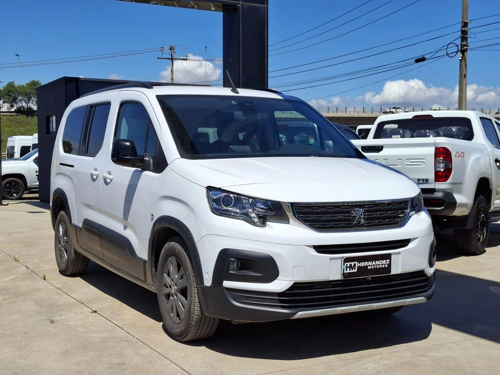 Peugeot Rifter — foto 3 de 28